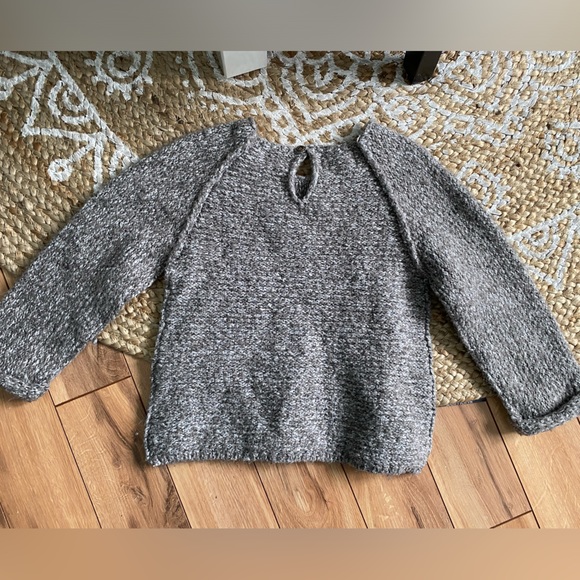 Zara knitwear side 2-3, grey color - Picture 3 of 3